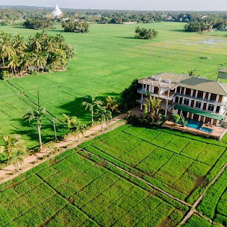 Serene Park Hotel By Ark ทิซซามาฮารามา ภายนอก รูปภาพ