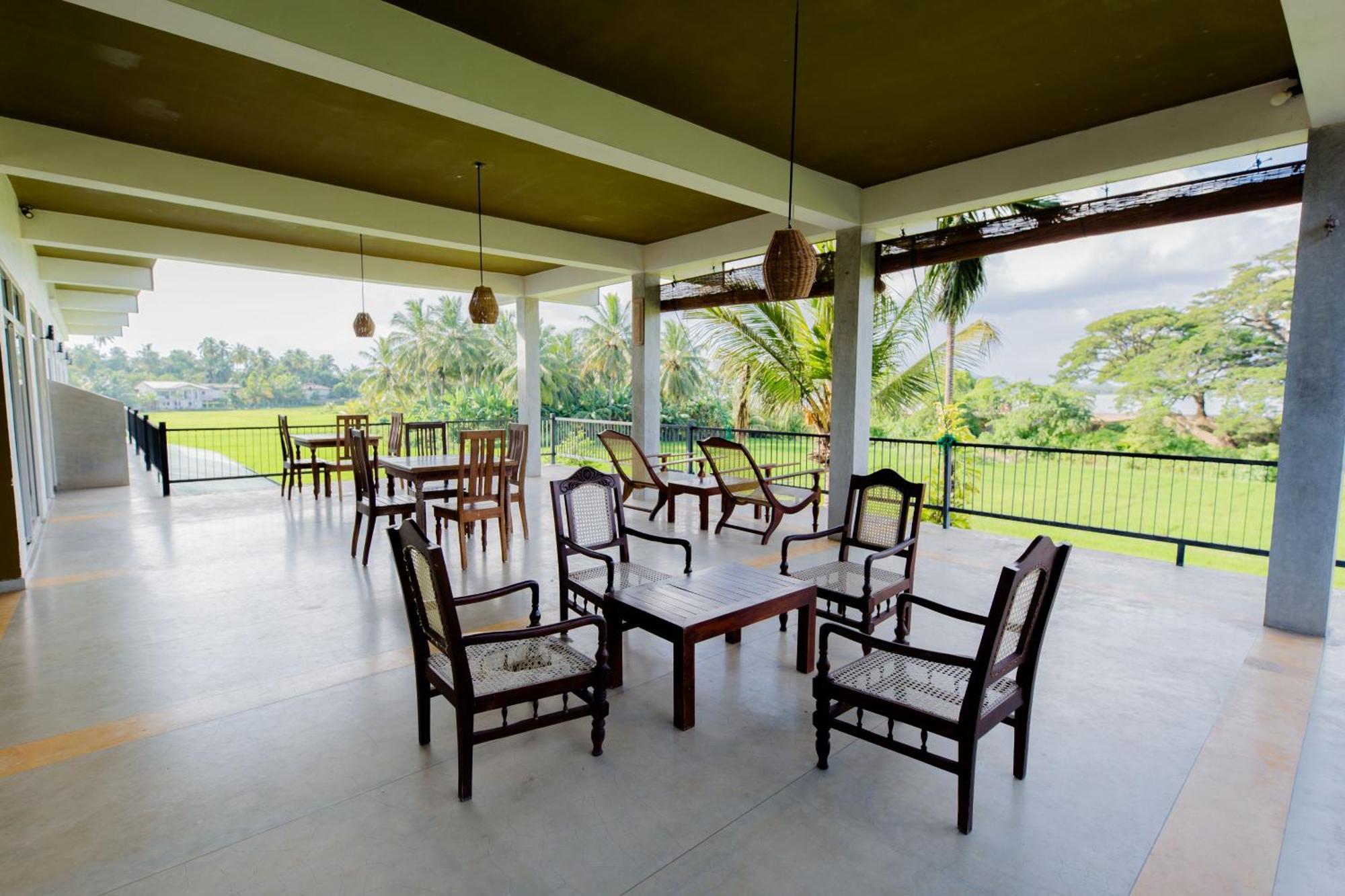 Serene Park Hotel By Ark ทิซซามาฮารามา ภายนอก รูปภาพ